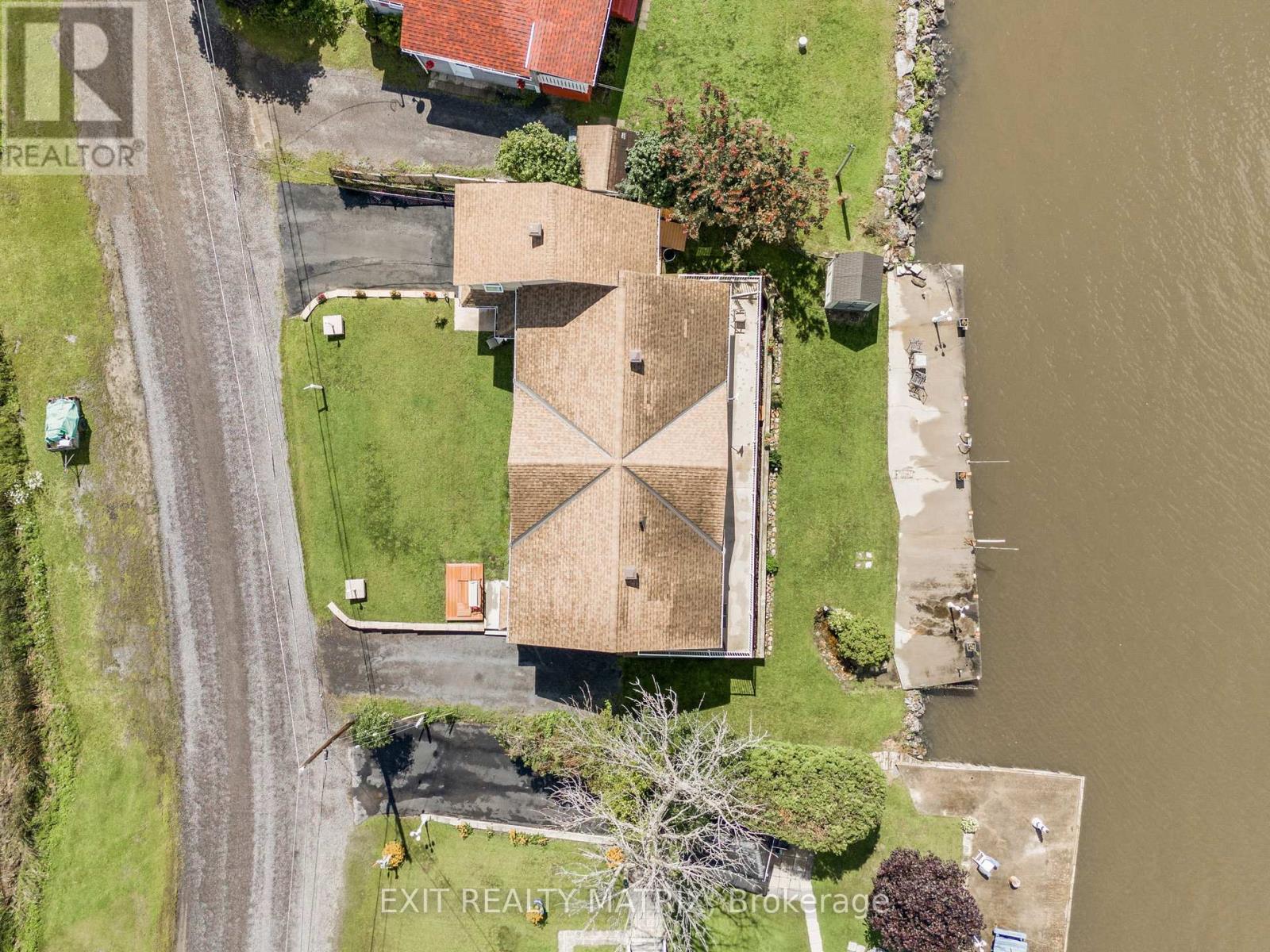 93 Montpetit Street, Champlain, Ontario  K0B 1K0 - Photo 34 - X12400631
