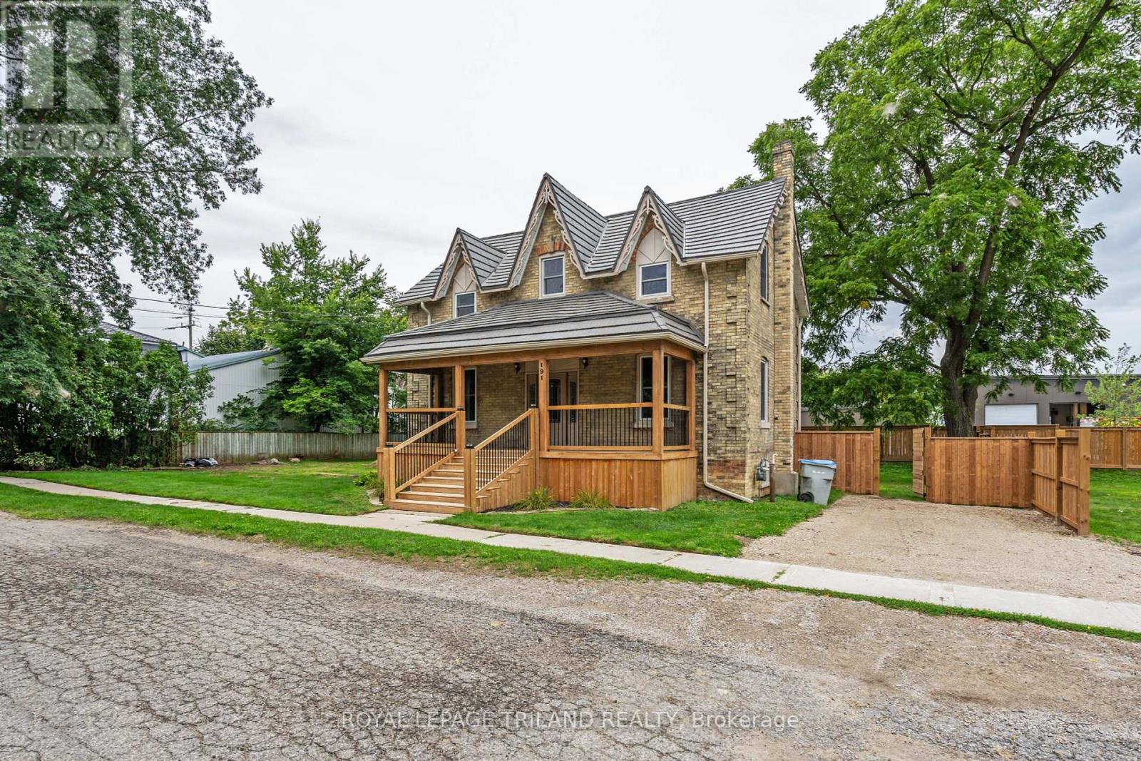 191 Catherine Street, North Middlesex, Ontario  N0M 2K0 - Photo 1 - X12370510