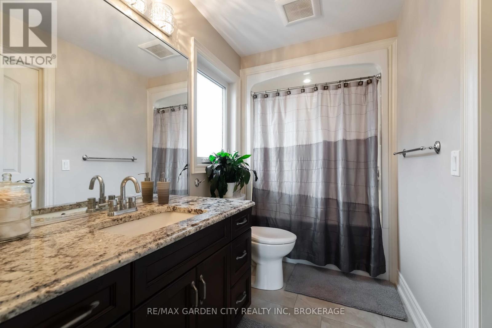 8625 Angie Drive, Niagara Falls, Ontario  L2H 3W8 - Photo 37 - X12391869