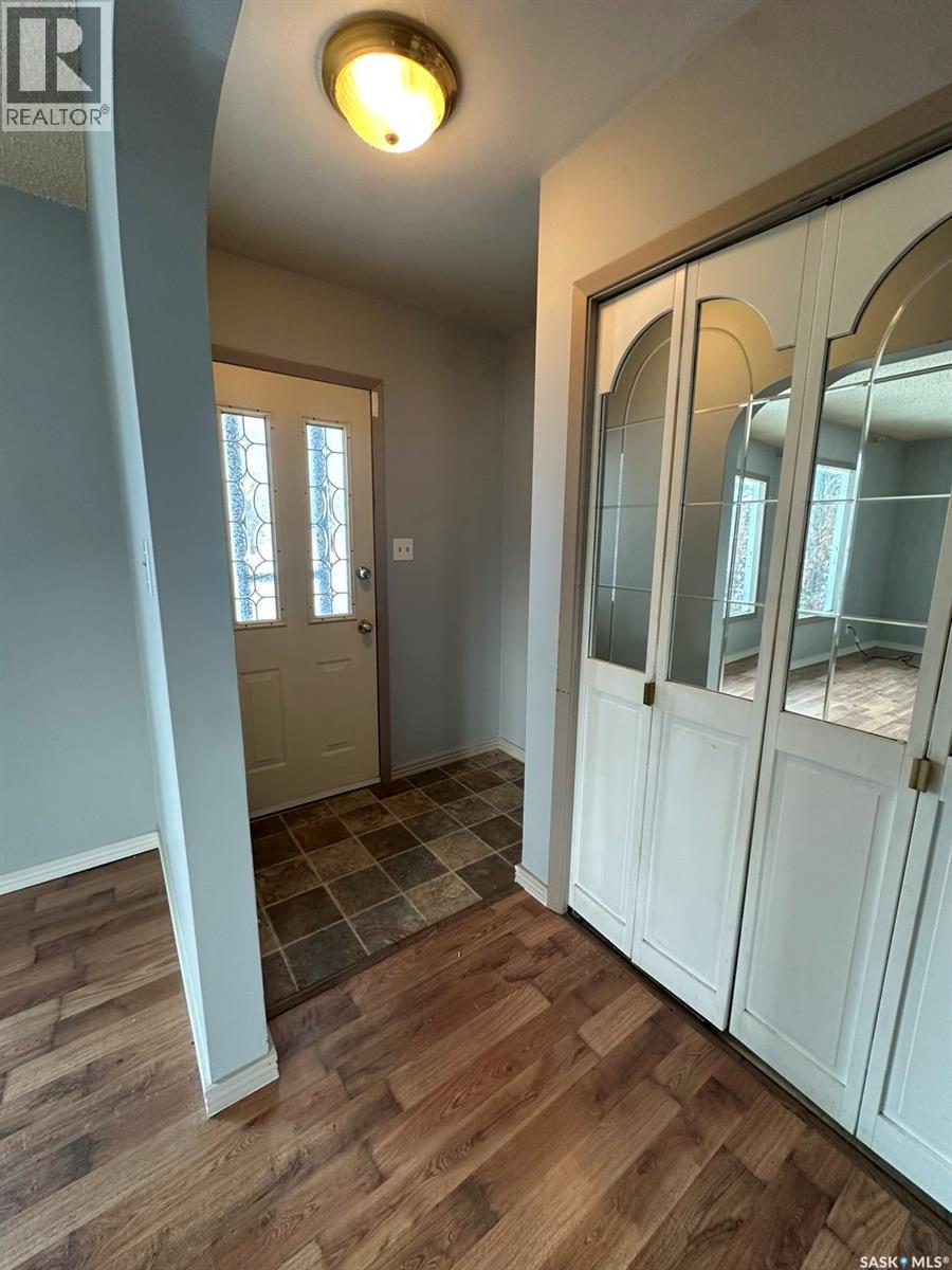 219 6th Avenue W, Kindersley, Saskatchewan  S0L 1S0 - Photo 15 - SK018265