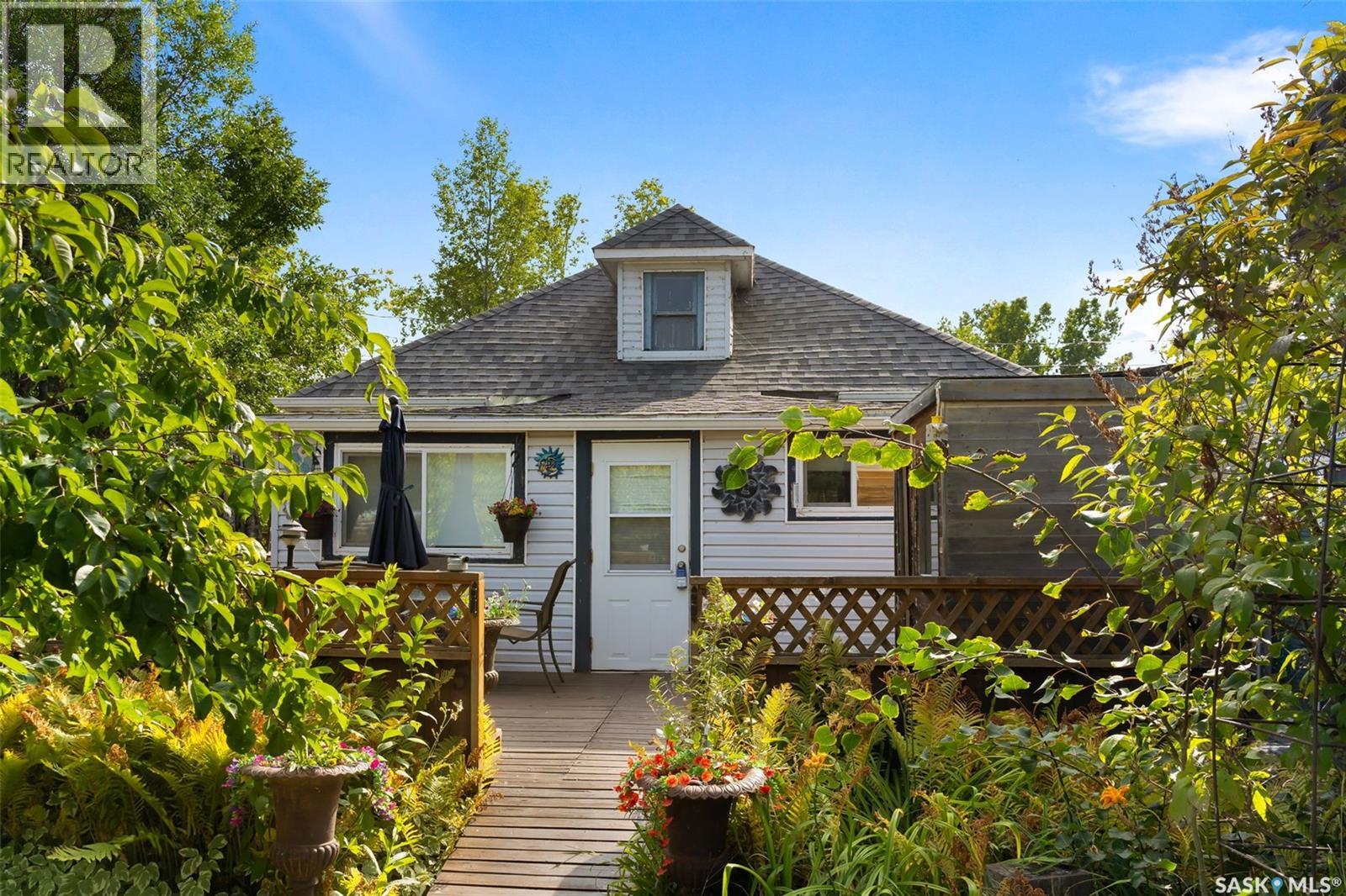 105 6th STREET, Etters Beach, Saskatchewan