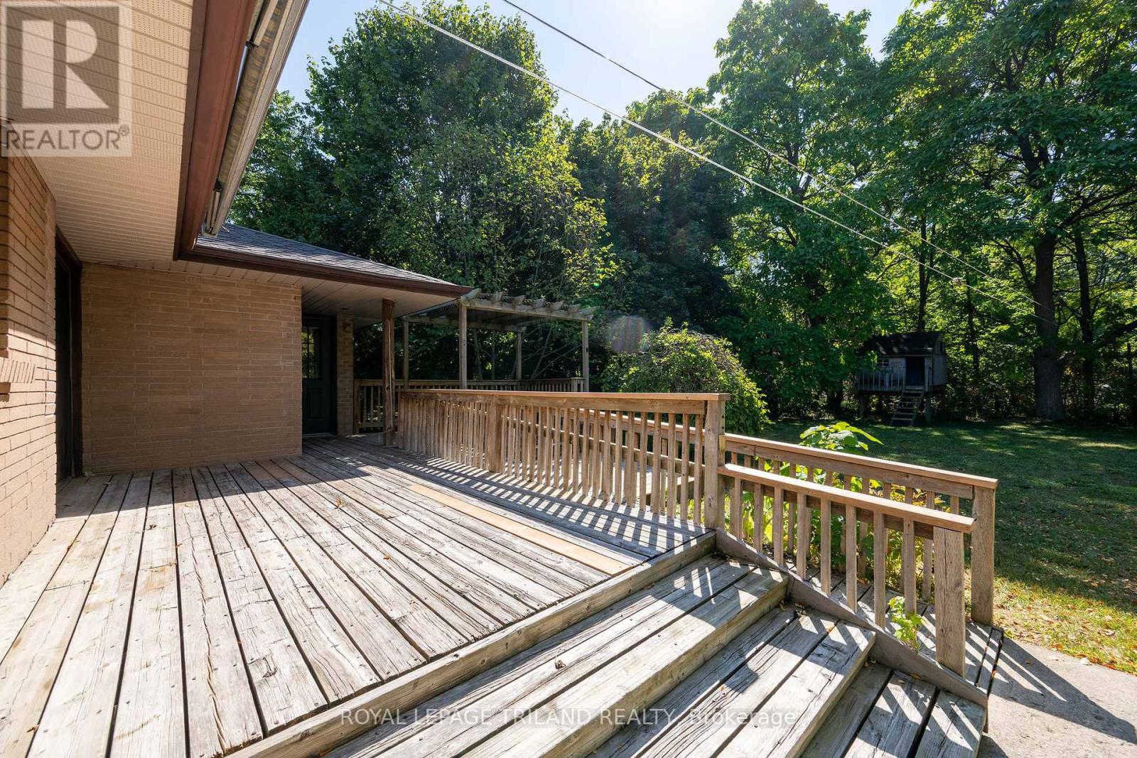 264 Trott Drive, London North, Ontario  N6G 1B5 - Photo 6 - X12310639