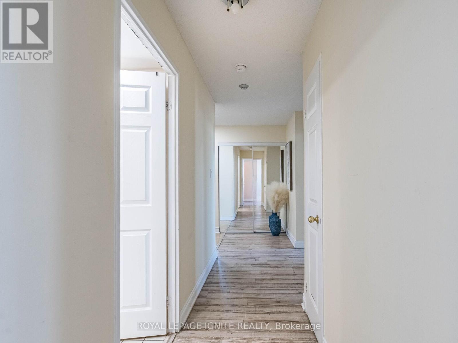 2108 - 30 Malta Avenue, Brampton, Ontario  L6Y 4S5 - Photo 11 - W12351271