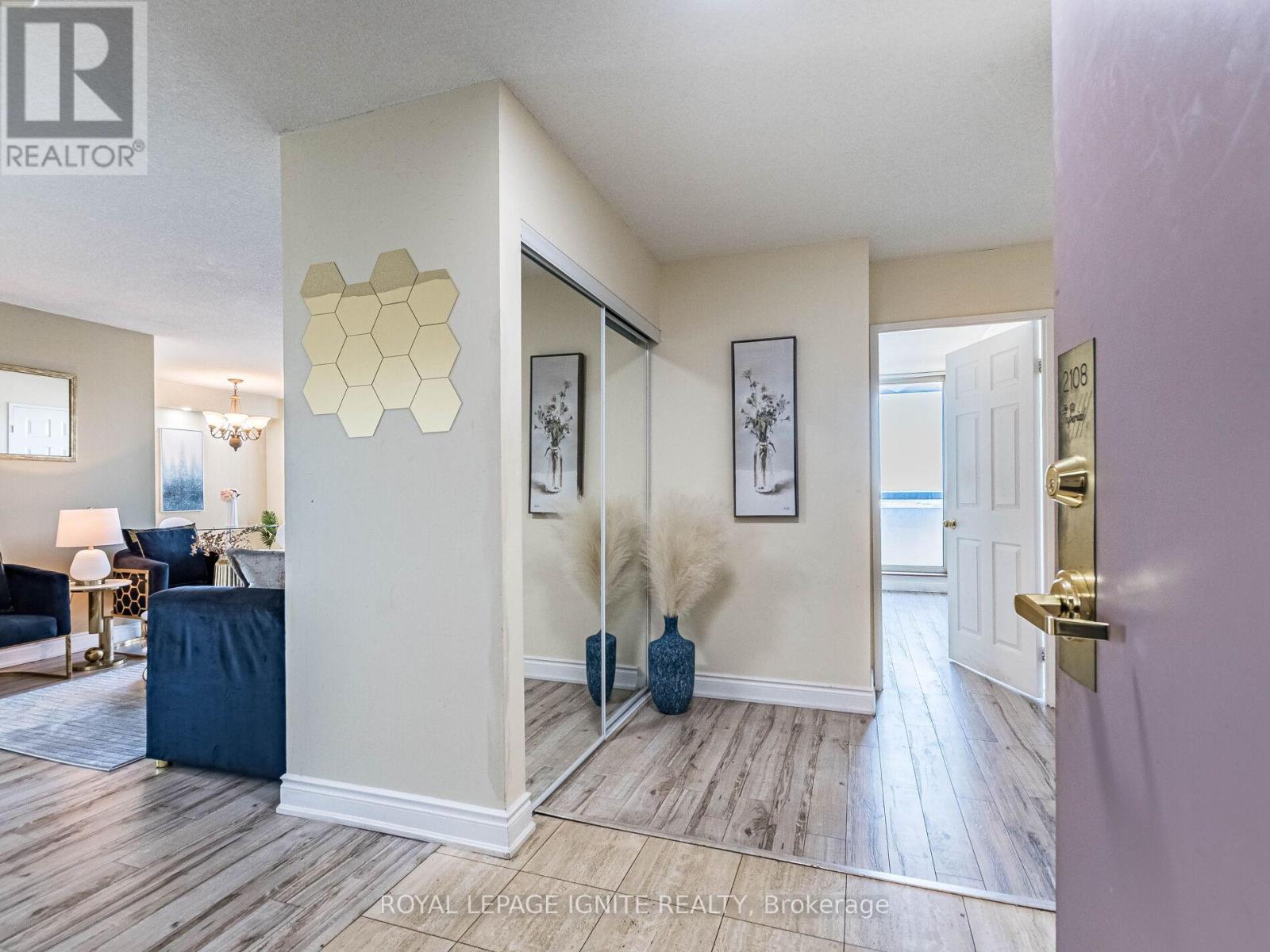 2108 - 30 Malta Avenue, Brampton, Ontario  L6Y 4S5 - Photo 6 - W12351271