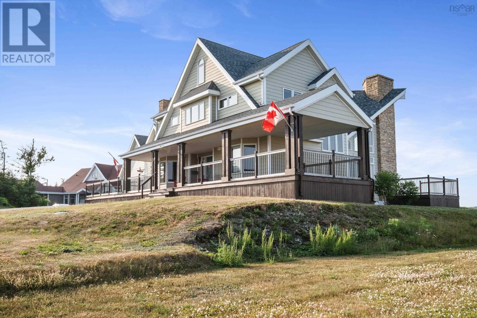 89 Bastion Avenue, Louisbourg, Nova Scotia  B1C 0A1 - Photo 2 - 202518204