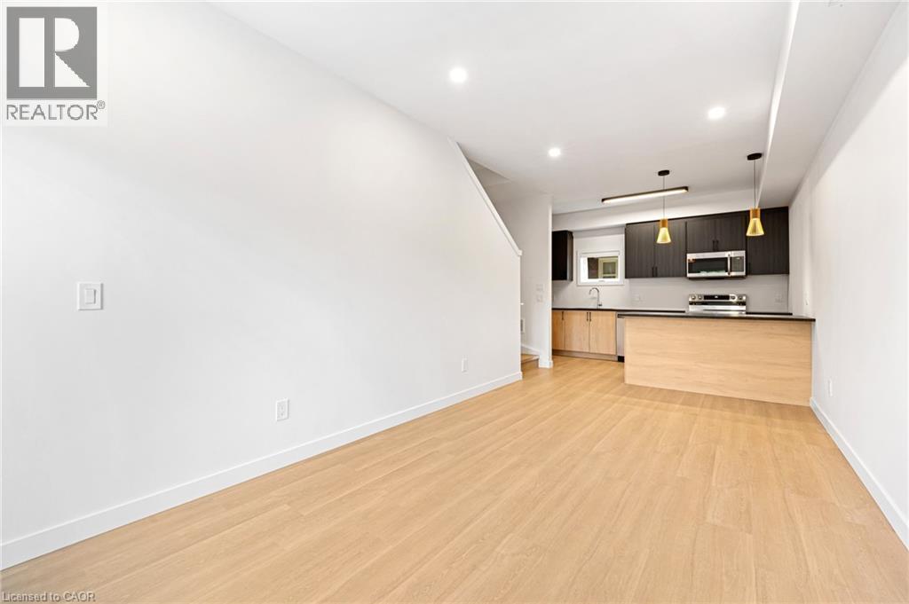 15 Cedar Street Unit# 3, Kitchener, Ontario  N2H 2W7 - Photo 8 - 40750735