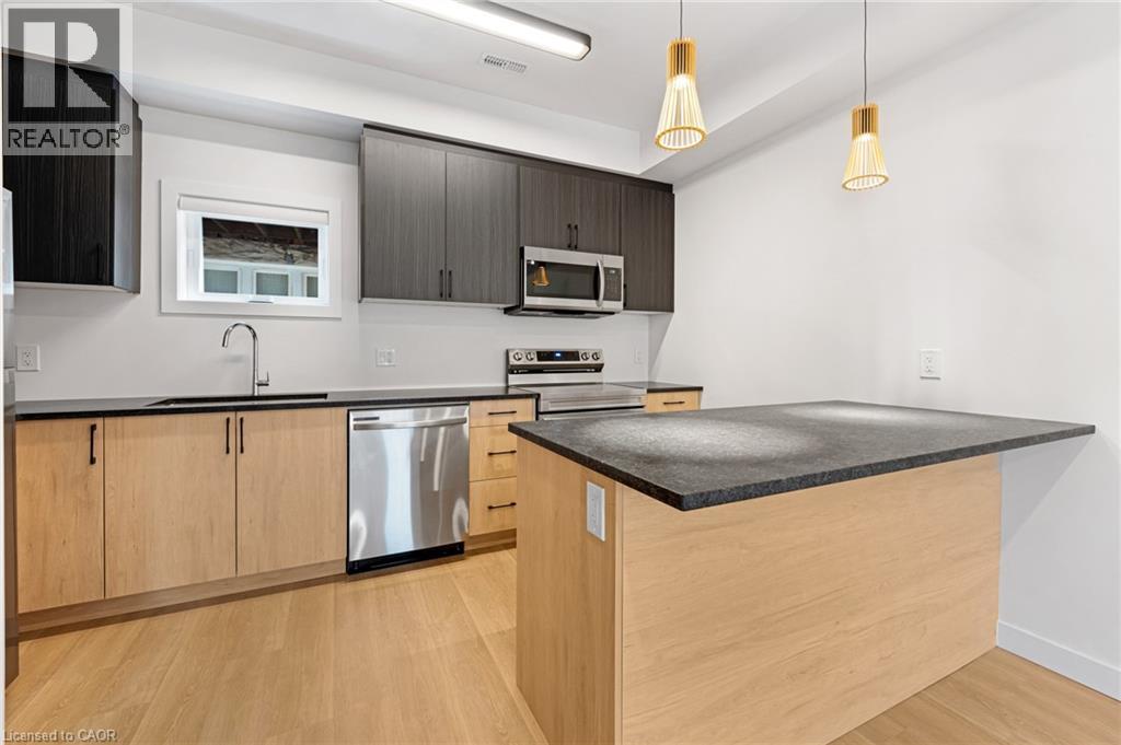 15 Cedar Street Unit# 3, Kitchener, Ontario  N2H 2W7 - Photo 10 - 40750735