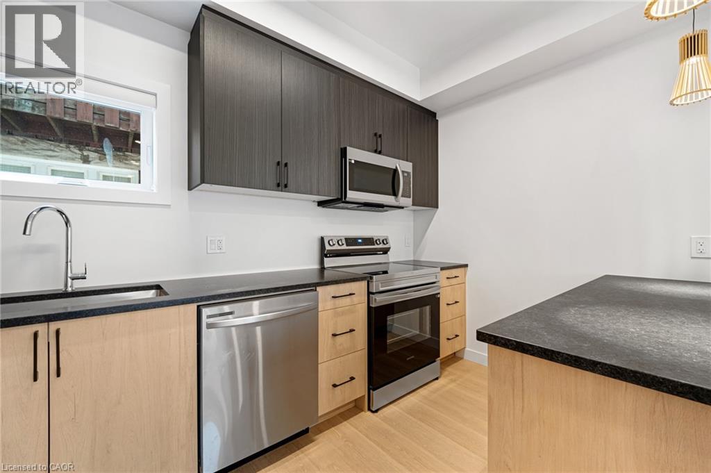 15 Cedar Street Unit# 3, Kitchener, Ontario  N2H 2W7 - Photo 11 - 40750735