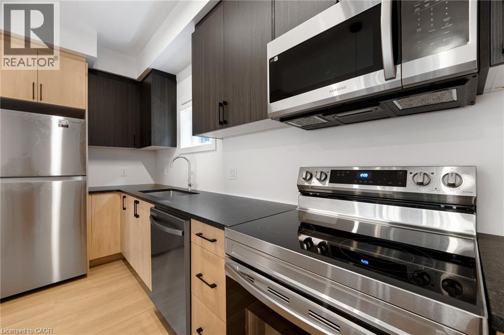 15 Cedar Street Unit# 3, Kitchener, Ontario  N2H 2W7 - Photo 16 - 40750735