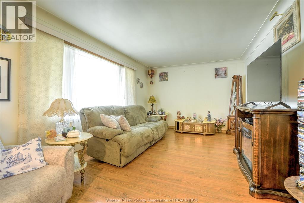 407 Richmond, Amherstburg, Ontario N9V 3E8 - Photo 13 - 25023212