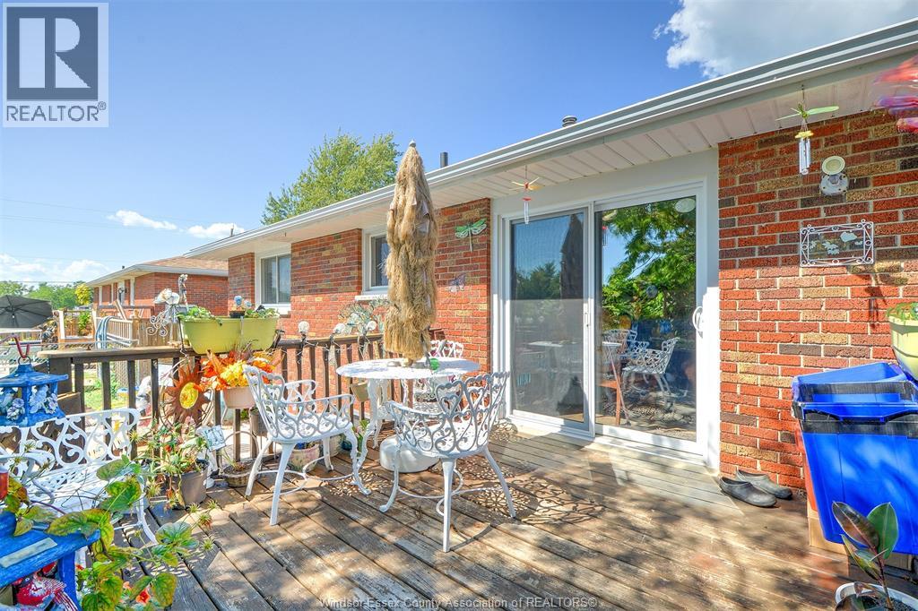 407 Richmond, Amherstburg, Ontario N9V 3E8 - Photo 10 - 25023212