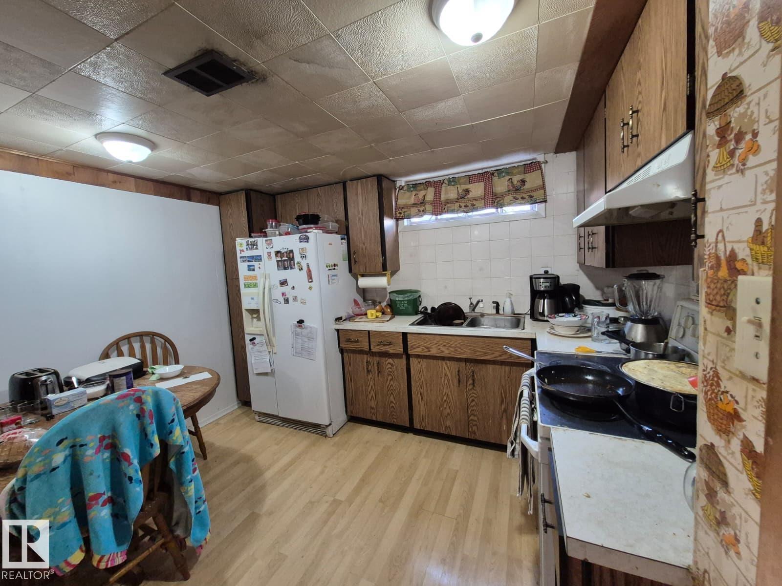 7920 Argyll Rd Nw, Edmonton, Alberta  T6C 4B1 - Photo 11 - E4457539
