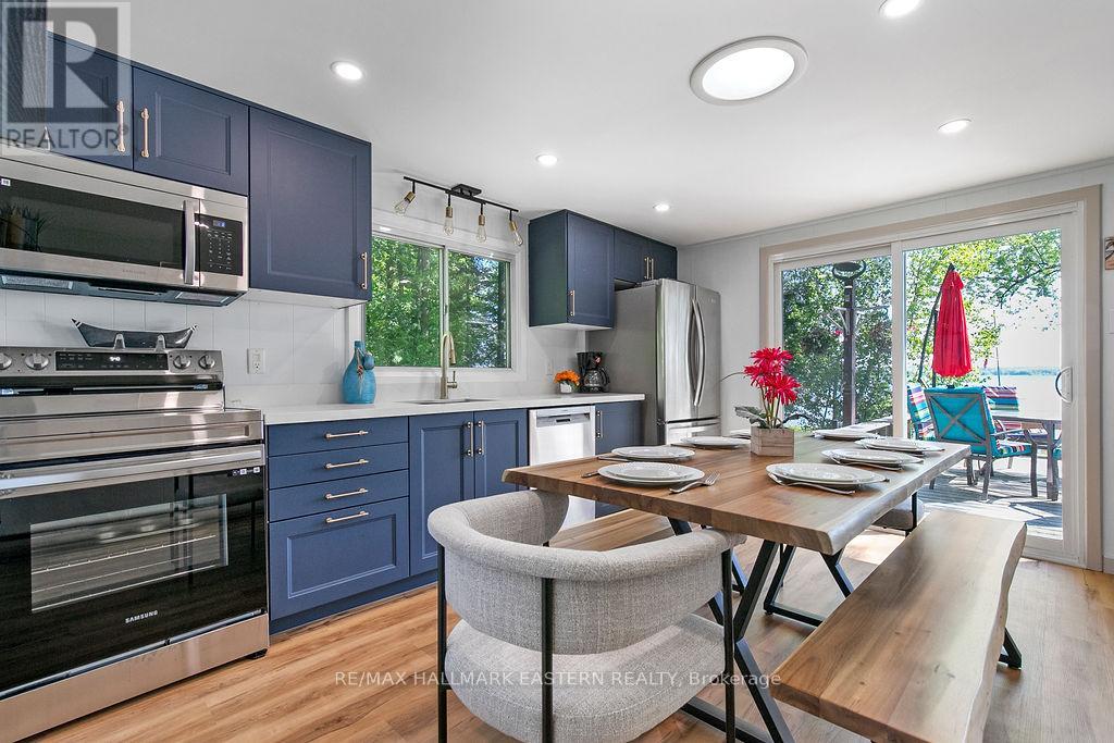 26 Manitou Lane, Kawartha Lakes, Ontario  K0M 1A0 - Photo 11 - X12400717