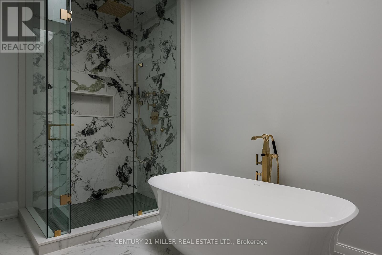 556 Fourth Line, Oakville, Ontario  L6L 5A7 - Photo 35 - W12339326