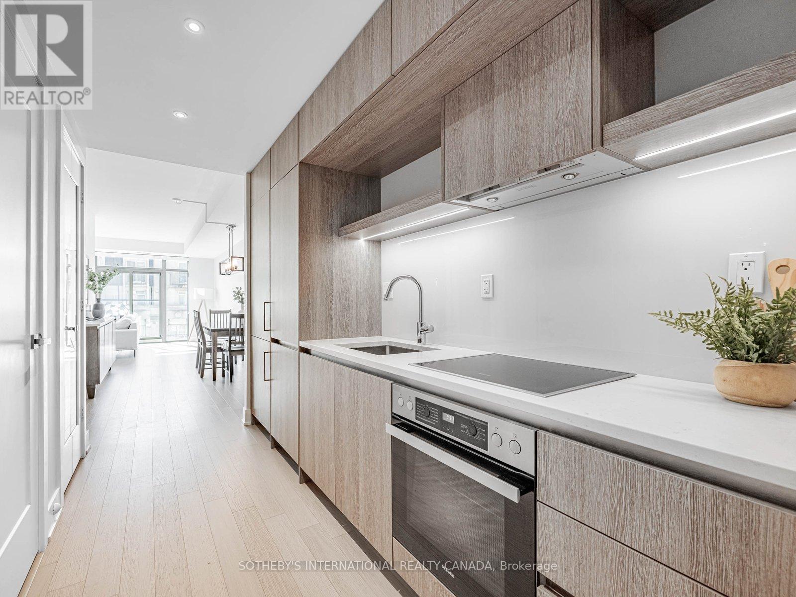 705 - 6 Jackes Avenue, Toronto, Ontario  M4T 0A5 - Photo 2 - C12400668