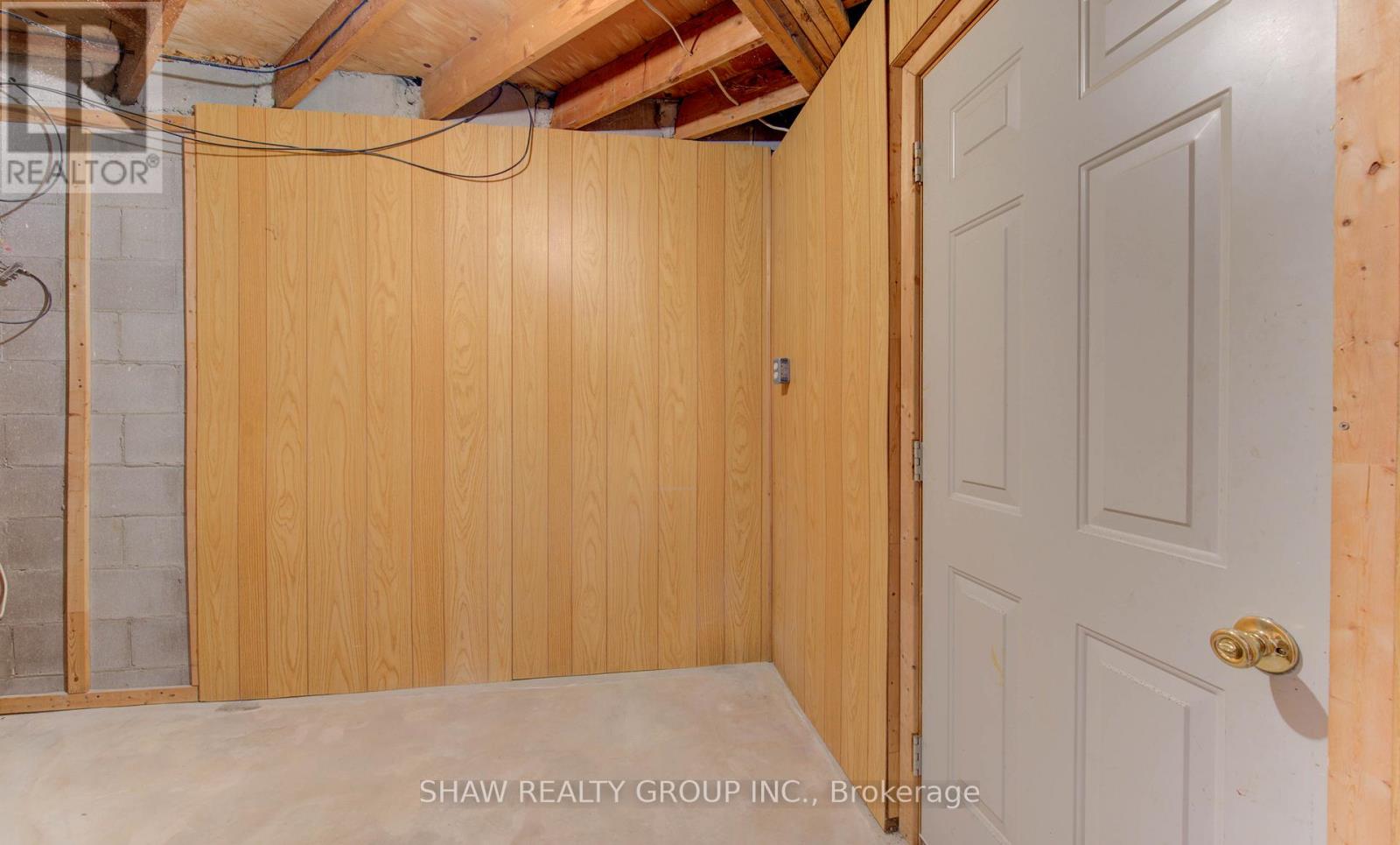 60 Elmsdale Drive, Kitchener, Ontario  N2E 2G4 - Photo 12 - X12399846