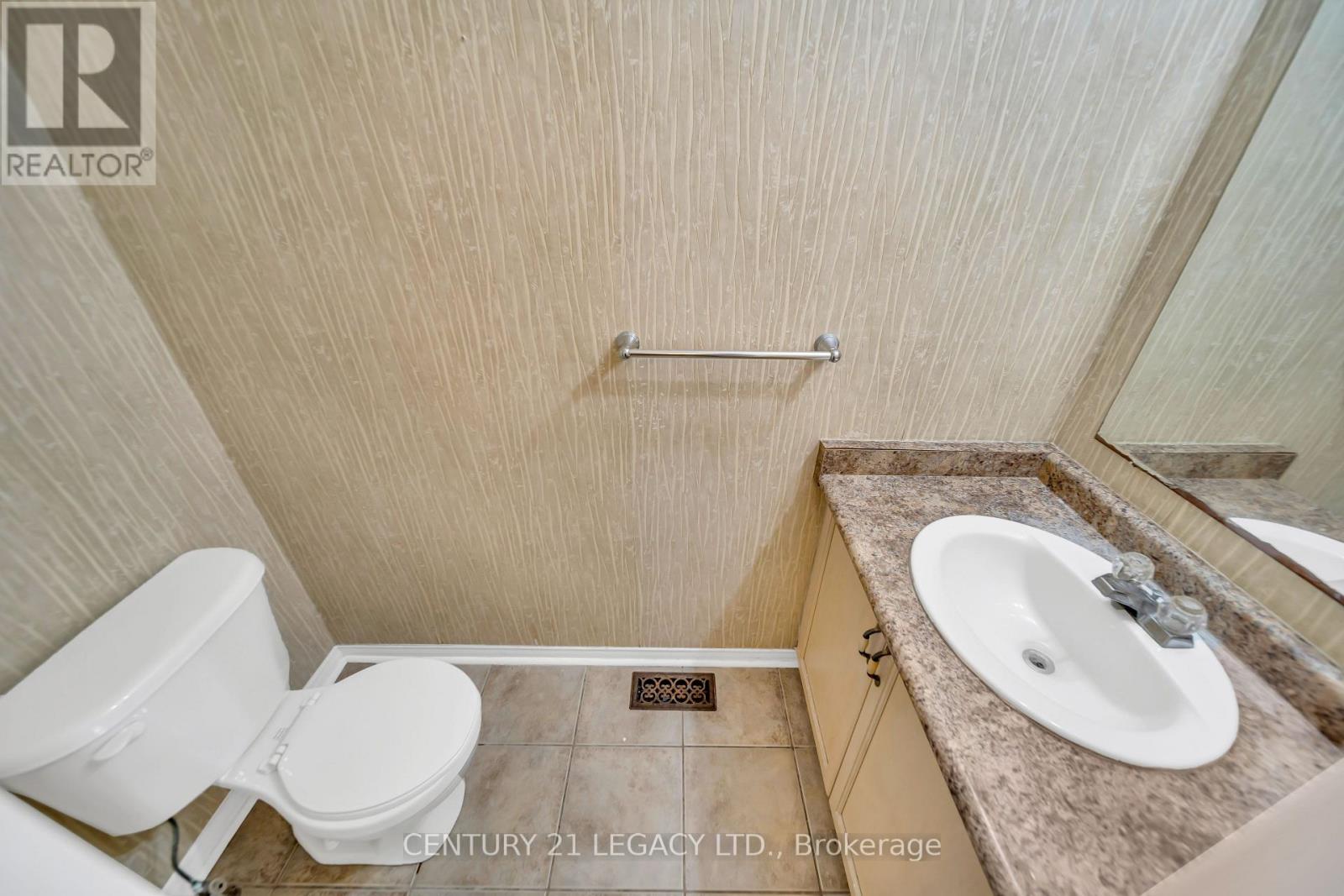 217 Cotton Grass Street, Kitchener, Ontario  N2E 4A5 - Photo 9 - X12332861