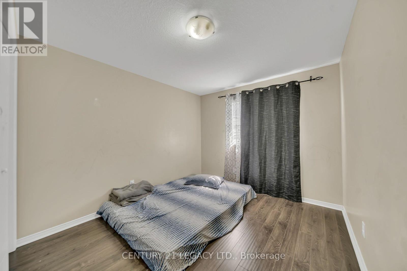 217 Cotton Grass Street, Kitchener, Ontario  N2E 4A5 - Photo 5 - X12332861