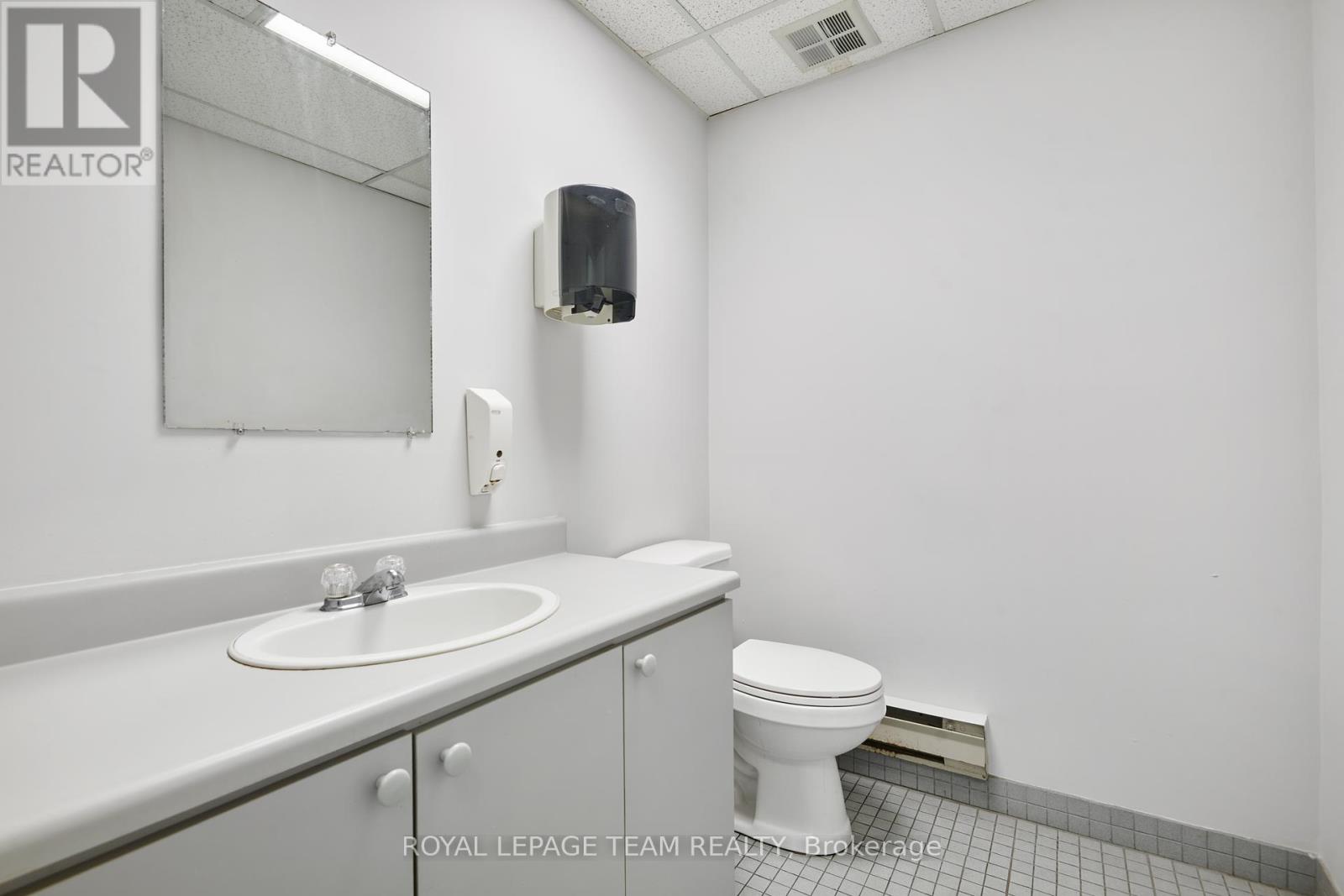 118 Preston Street, Ottawa, Ontario  K1R 7P2 - Photo 32 - X12400704