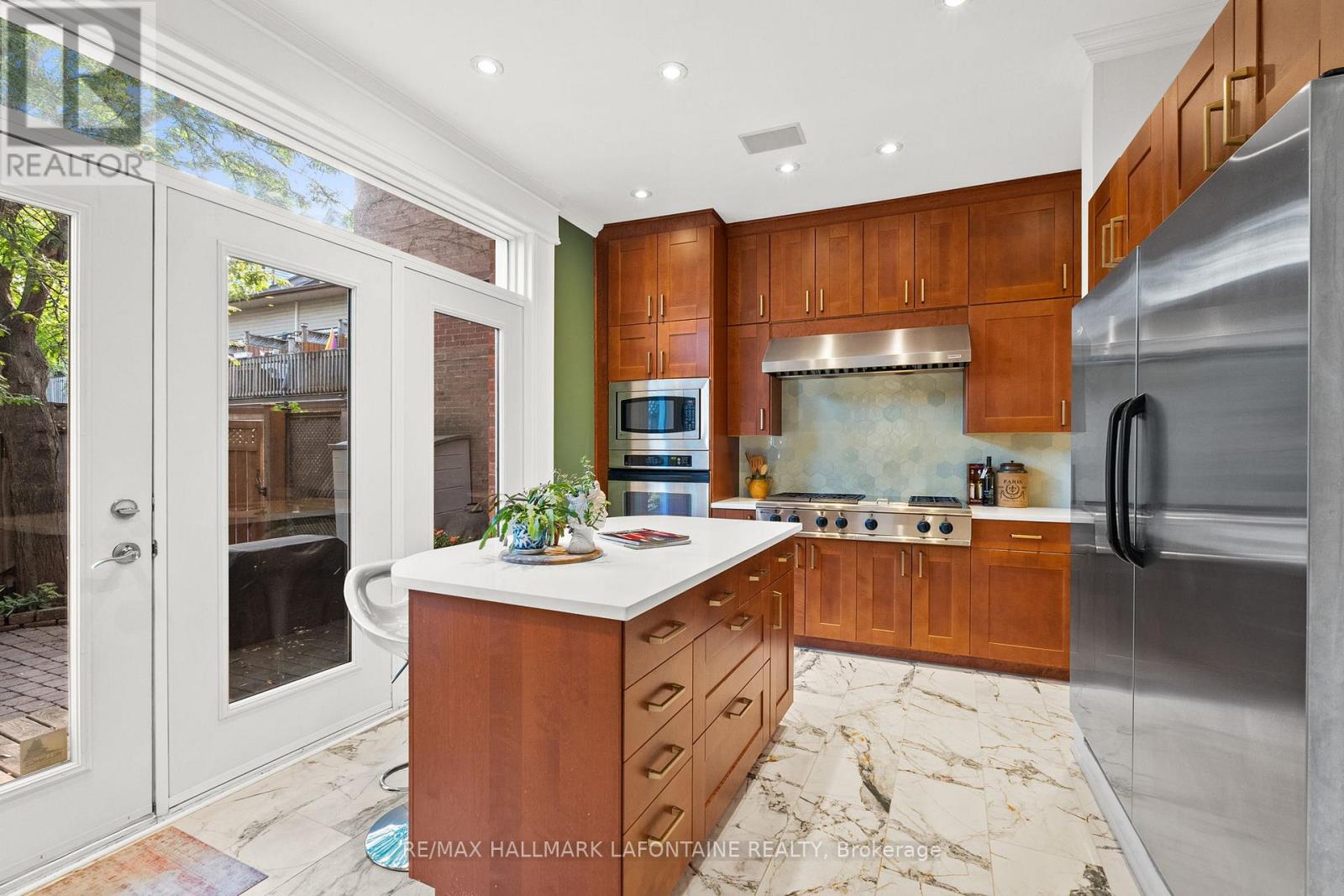 13 Cathcart Square, Ottawa, Ontario  K1N 5Z9 - Photo 17 - X12400798