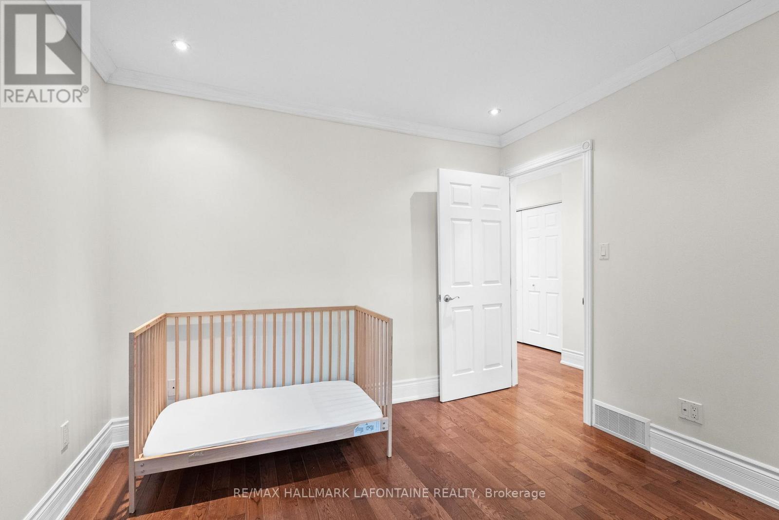 13 Cathcart Square, Ottawa, Ontario  K1N 5Z9 - Photo 30 - X12400798
