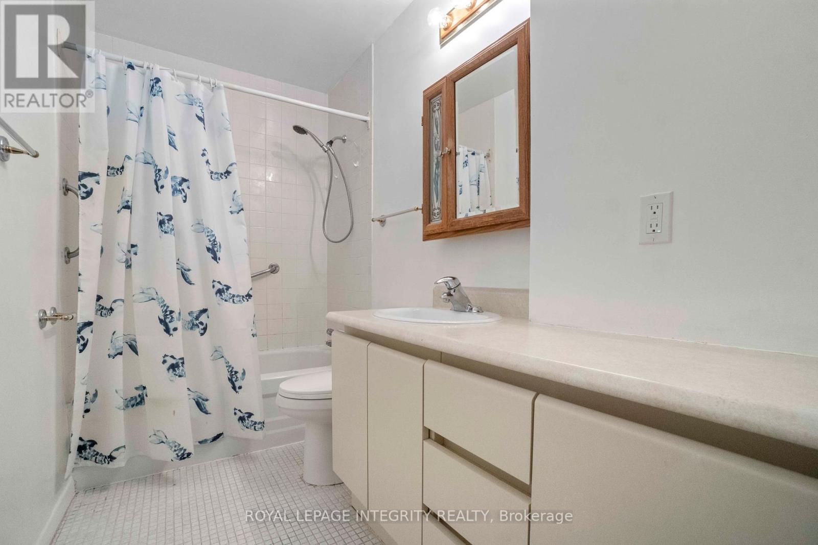 1003 - 1785 Frobisher Lane, Ottawa, Ontario  K1G 3T7 - Photo 10 - X12400824