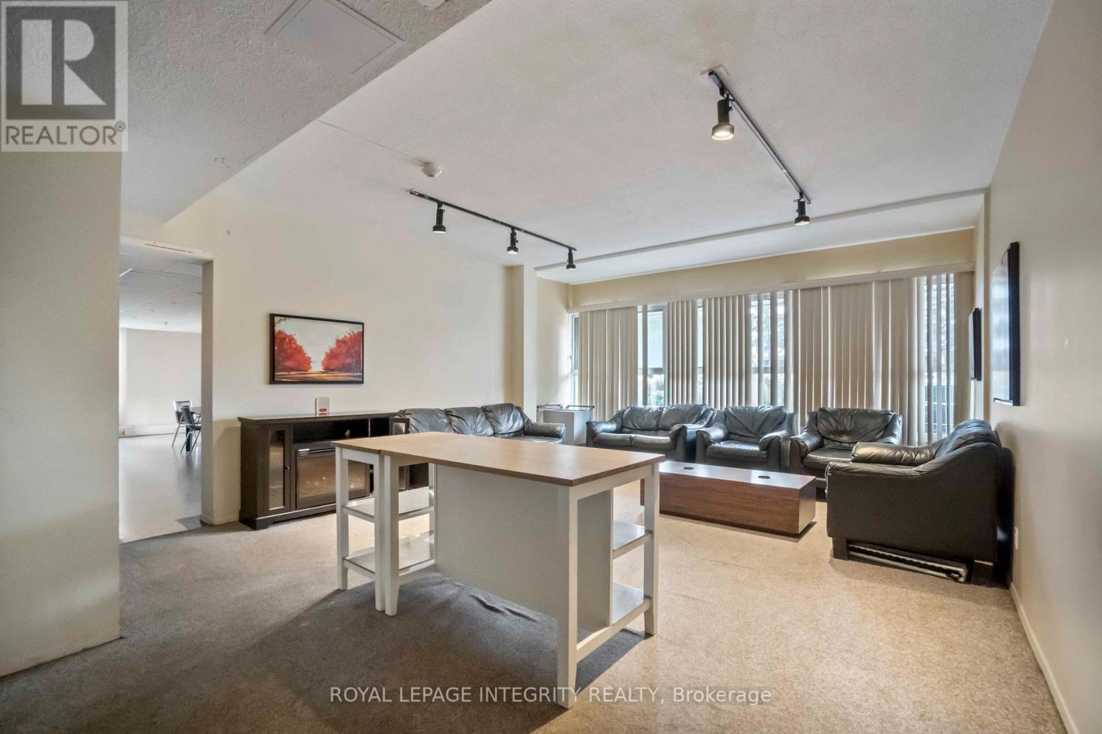 1003 - 1785 Frobisher Lane, Ottawa, Ontario  K1G 3T7 - Photo 15 - X12400824