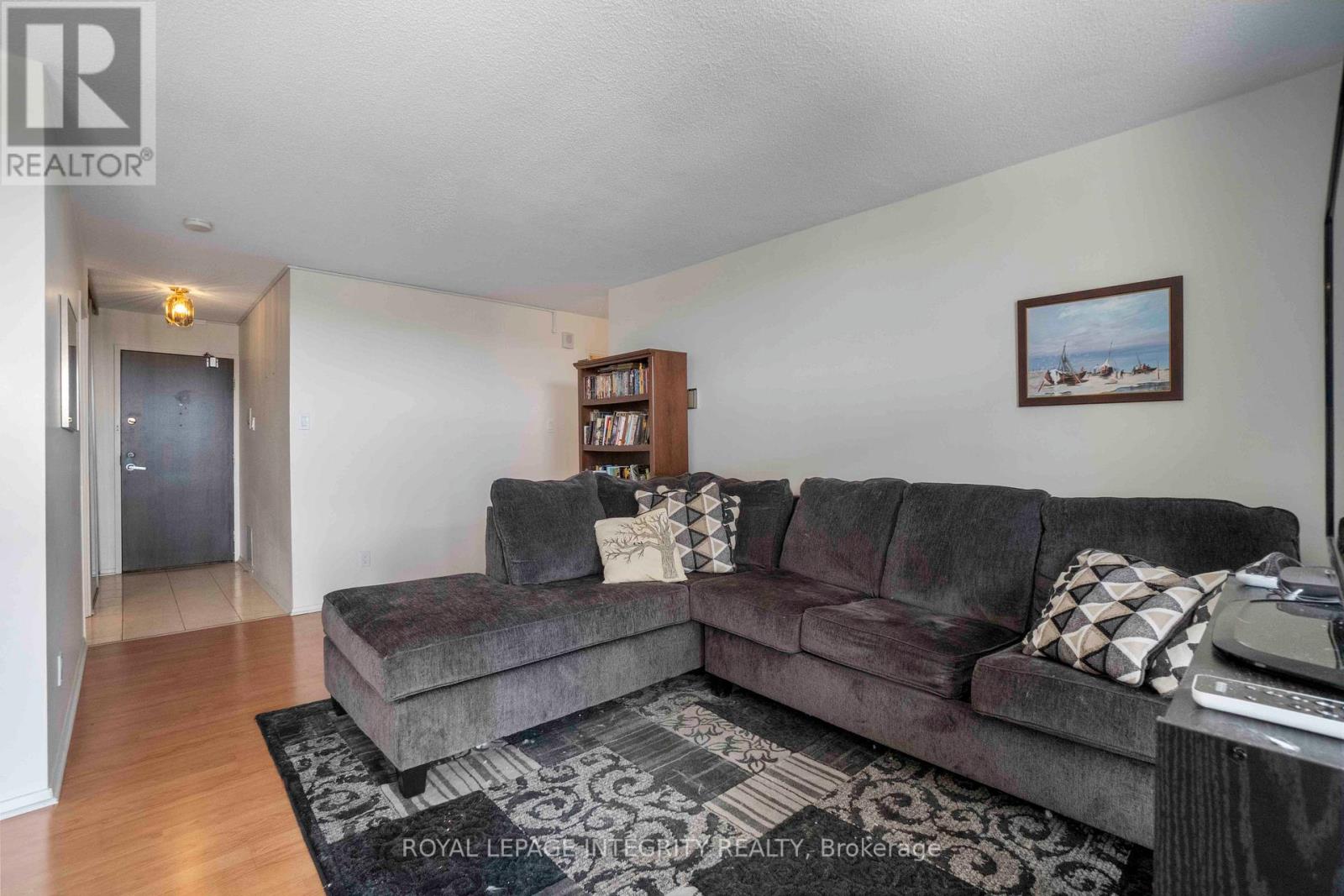 1003 - 1785 Frobisher Lane, Ottawa, Ontario  K1G 3T7 - Photo 3 - X12400824