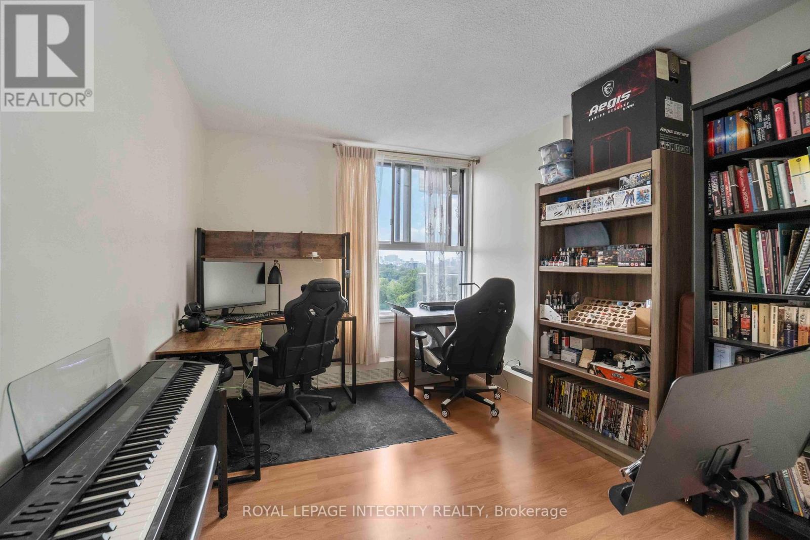 1003 - 1785 Frobisher Lane, Ottawa, Ontario  K1G 3T7 - Photo 8 - X12400824