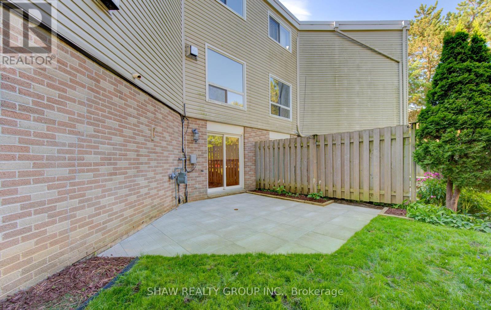 60 Elmsdale Drive, Kitchener, Ontario  N2E 2G4 - Photo 44 - X12399846
