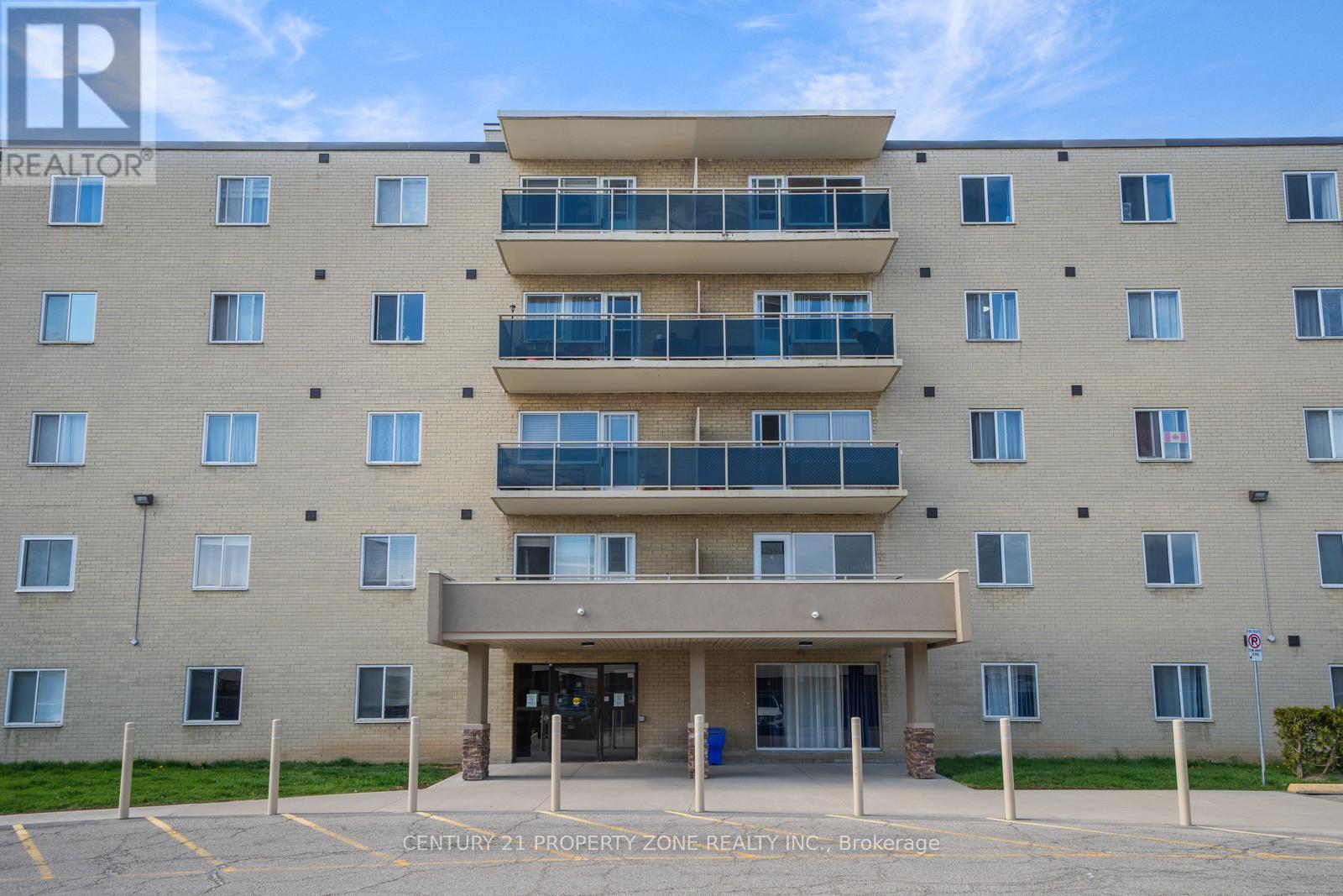 411 - 936 Glen Street, Oshawa (Lakeview), Ontario  L1J 5Z7 - Photo 2 - E12400664