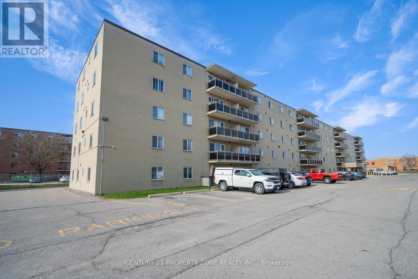 411 - 936 Glen Street, Oshawa (Lakeview), Ontario  L1J 5Z7 - Photo 3 - E12400664