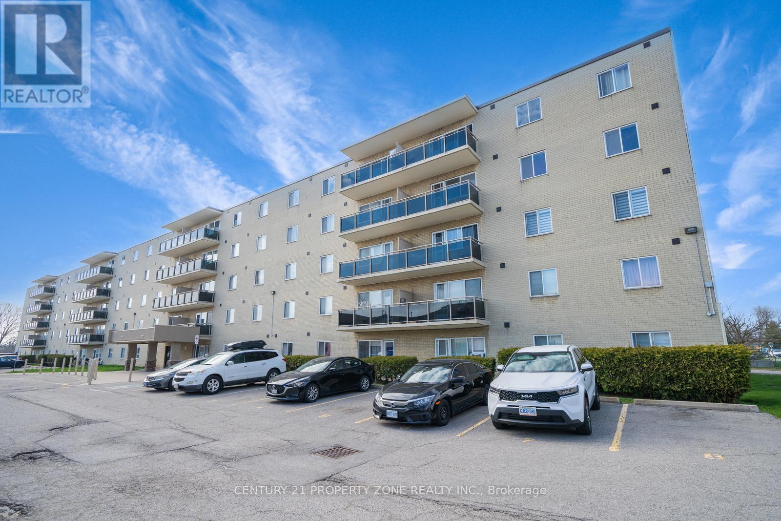 411 - 936 Glen Street, Oshawa (Lakeview), Ontario  L1J 5Z7 - Photo 5 - E12400664