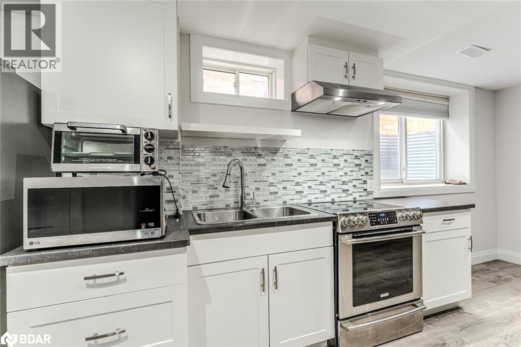 17 Wagner Crescent Unit# Lower, Essa, Ontario  L3W 0P4 - Photo 3 - 40768620