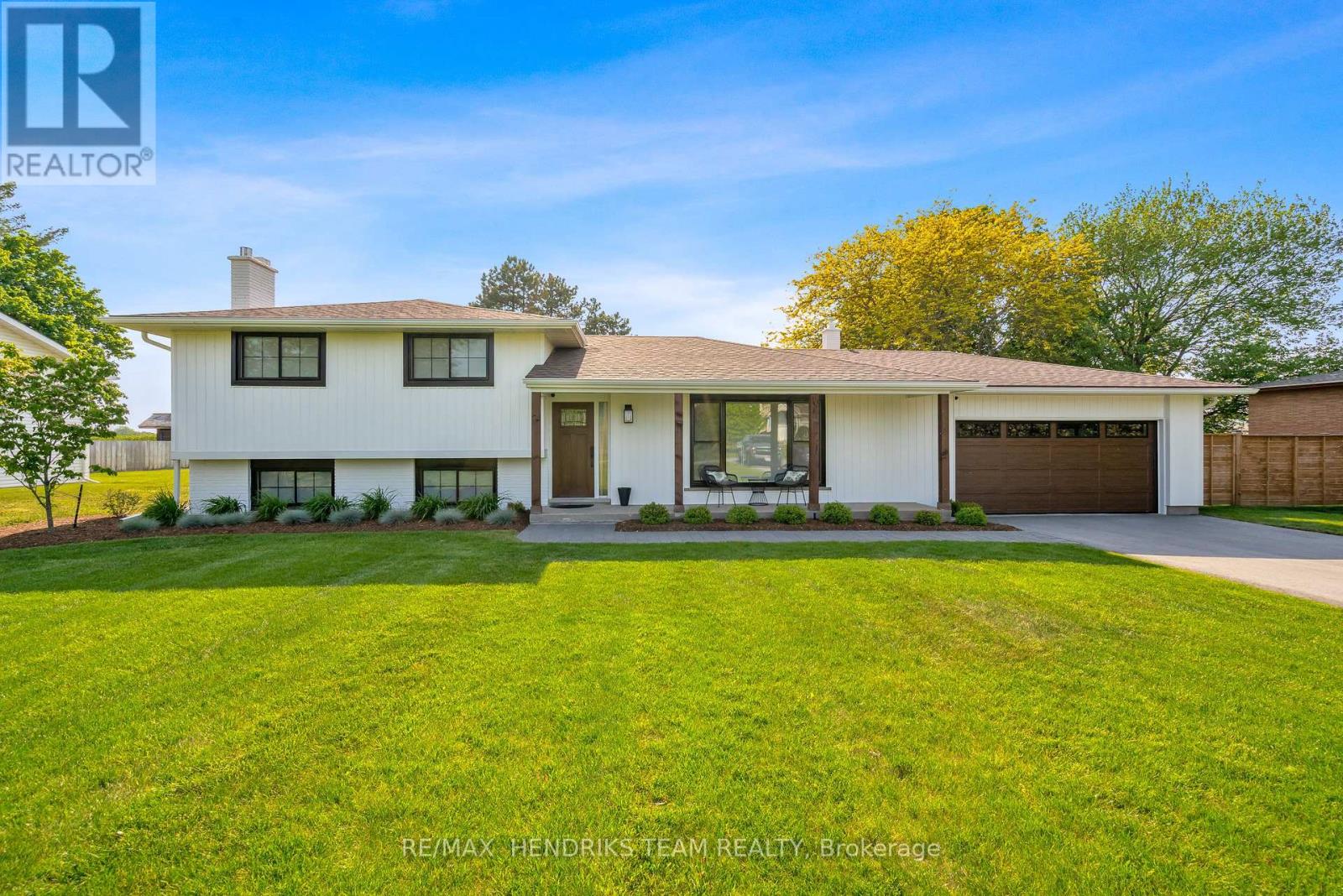 1892 Concession 4 Road, Niagara-On-The-Lake, Ontario  L0S 1J0 - Photo 1 - X12400733