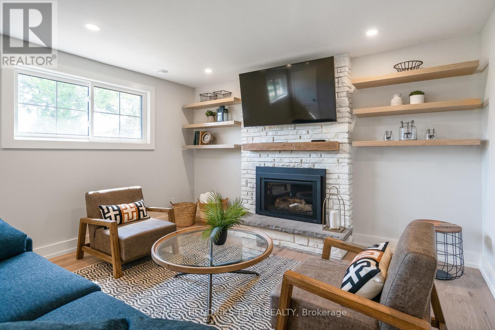 1892 Concession 4 Road, Niagara-On-The-Lake, Ontario  L0S 1J0 - Photo 30 - X12400733