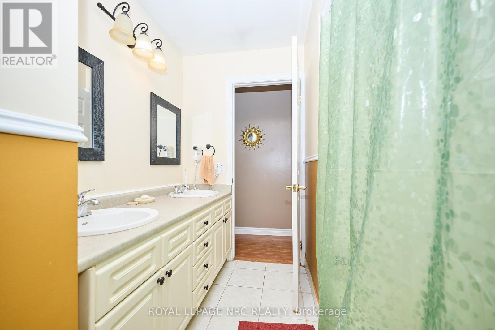 489 Lakeside Road, Fort Erie, Ontario  L2A 4X8 - Photo 29 - X12400797