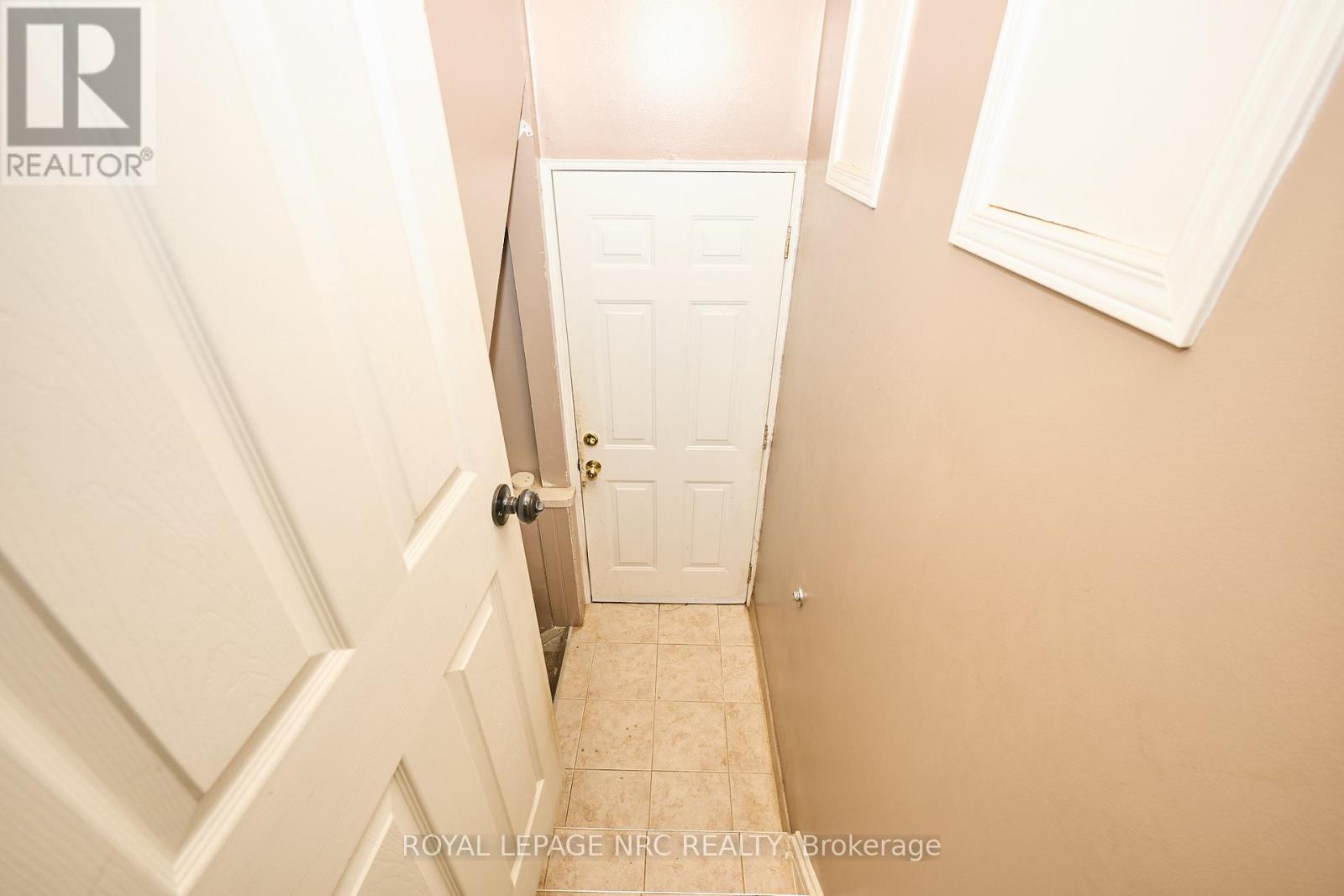 489 Lakeside Road, Fort Erie, Ontario  L2A 4X8 - Photo 31 - X12400797