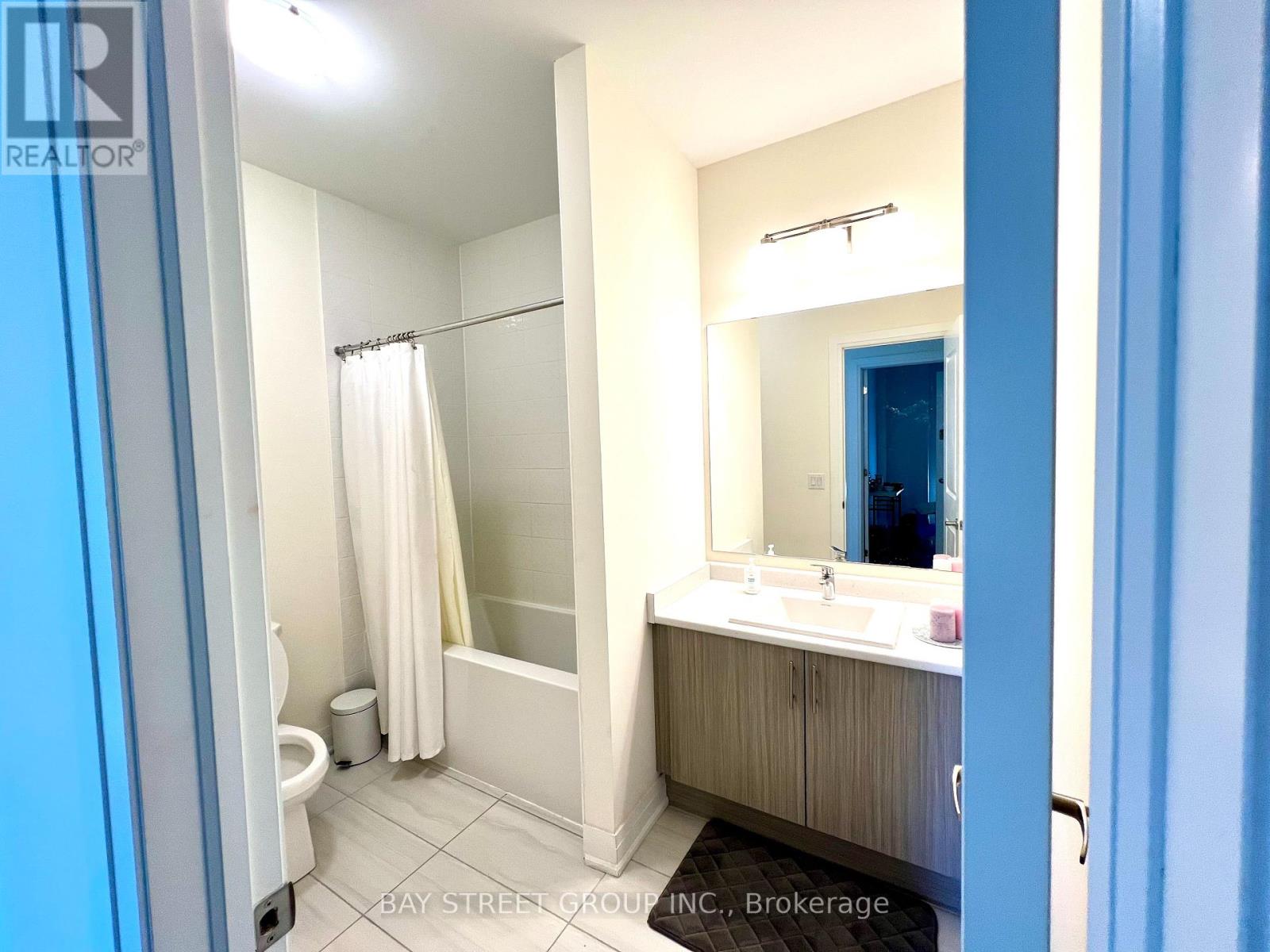 115b Bond Crescent, Richmond Hill, Ontario  L4E 3L1 - Photo 12 - N12400674