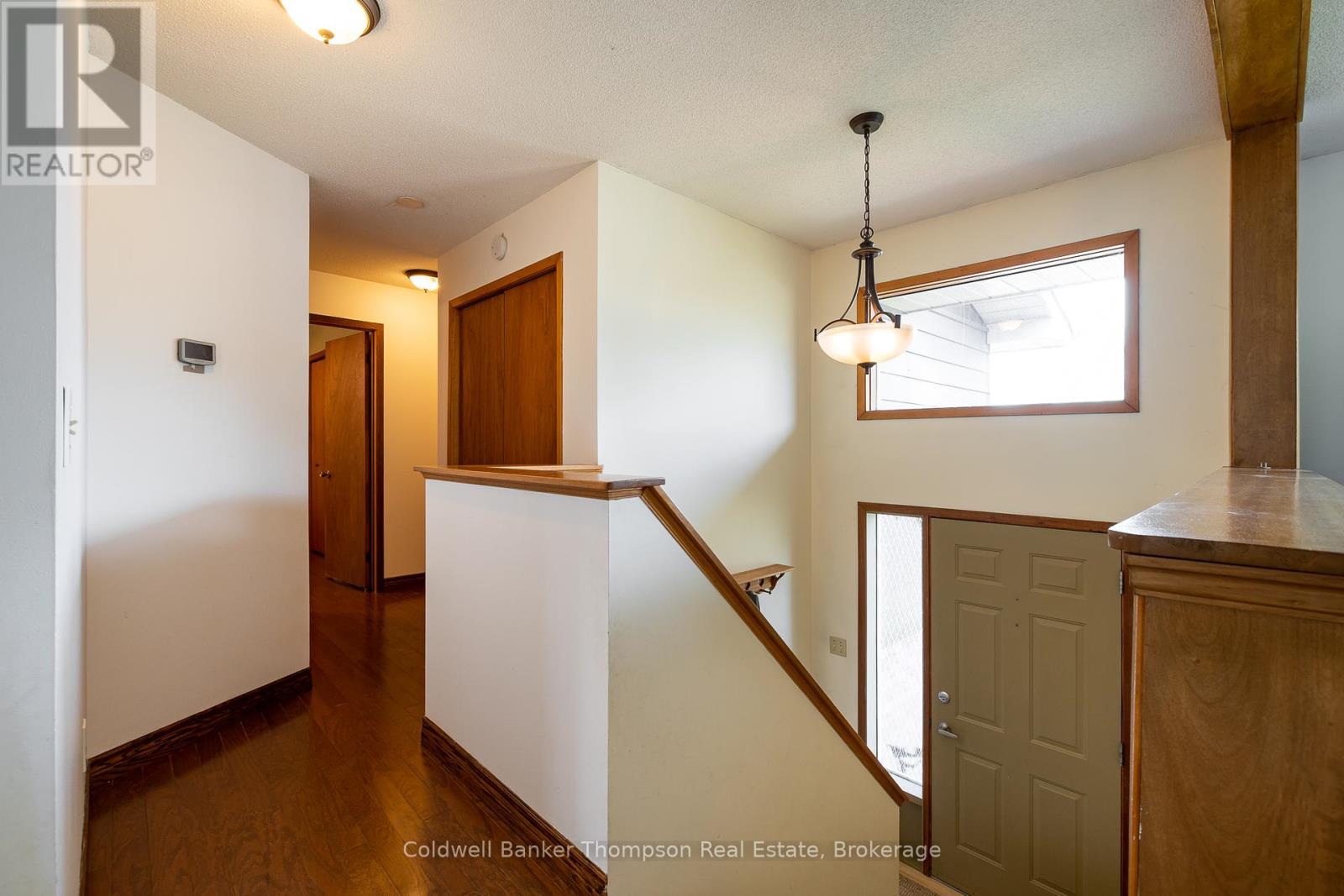 20 Southdale Drive, Huntsville, Ontario  P1H 1T6 - Photo 5 - X12400786
