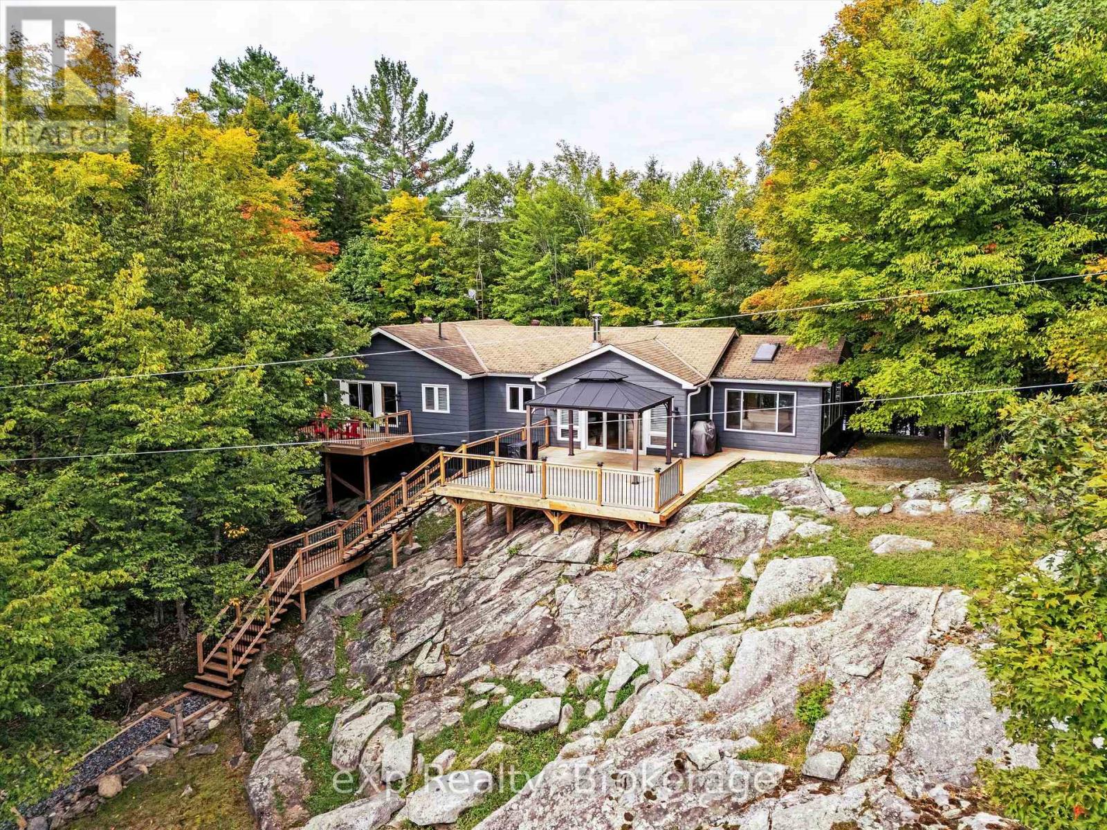 91 Tolpts Road, The Archipelago (Archipelago South), Ontario  P2A 0B7 - Photo 2 - X12400799