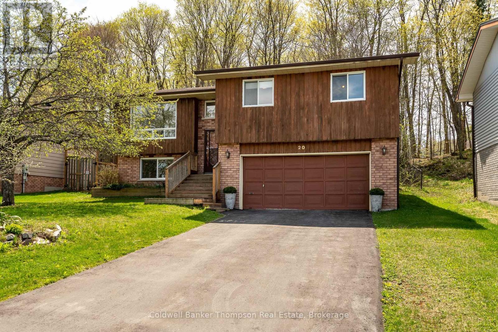 20 Southdale Drive, Huntsville, Ontario  P1H 1T6 - Photo 34 - X12400786