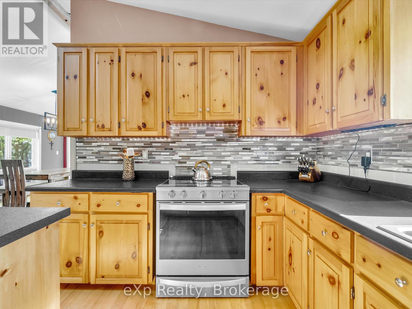 91 Tolpts Road, The Archipelago (Archipelago South), Ontario  P2A 0B7 - Photo 32 - X12400799