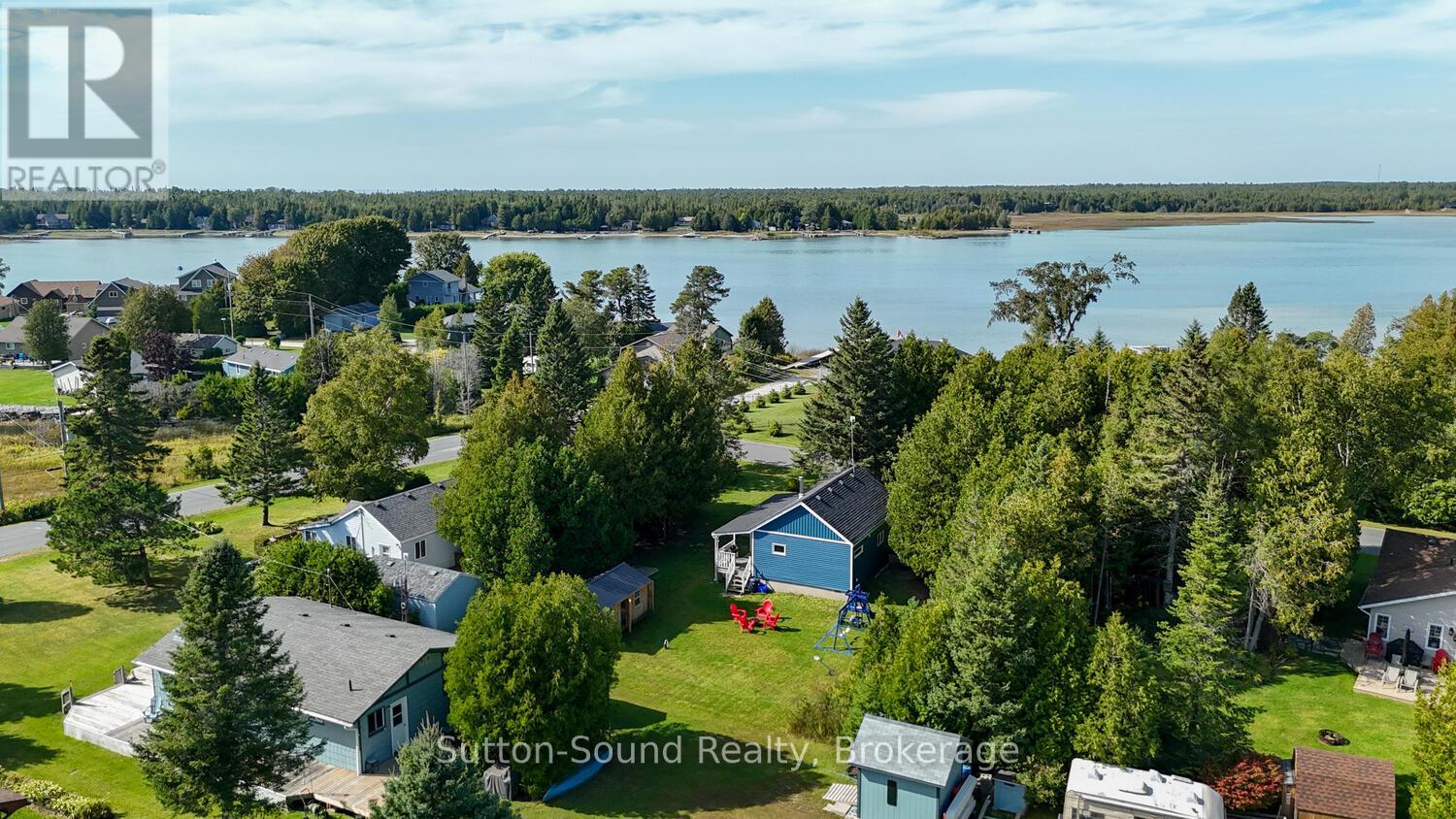 871 Pike Bay Road, Northern Bruce Peninsula, Ontario  N0H 2T0 - Photo 2 - X12400301
