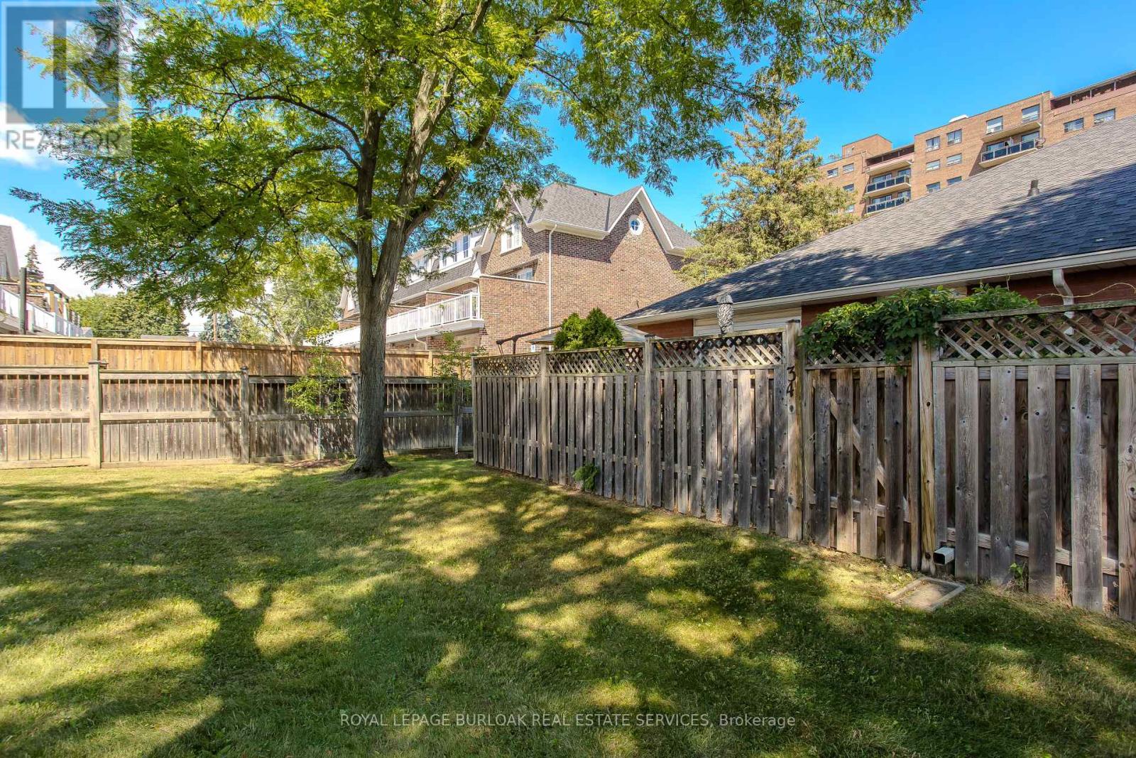 Property at 34 - 2350 NEW STREET image 5
