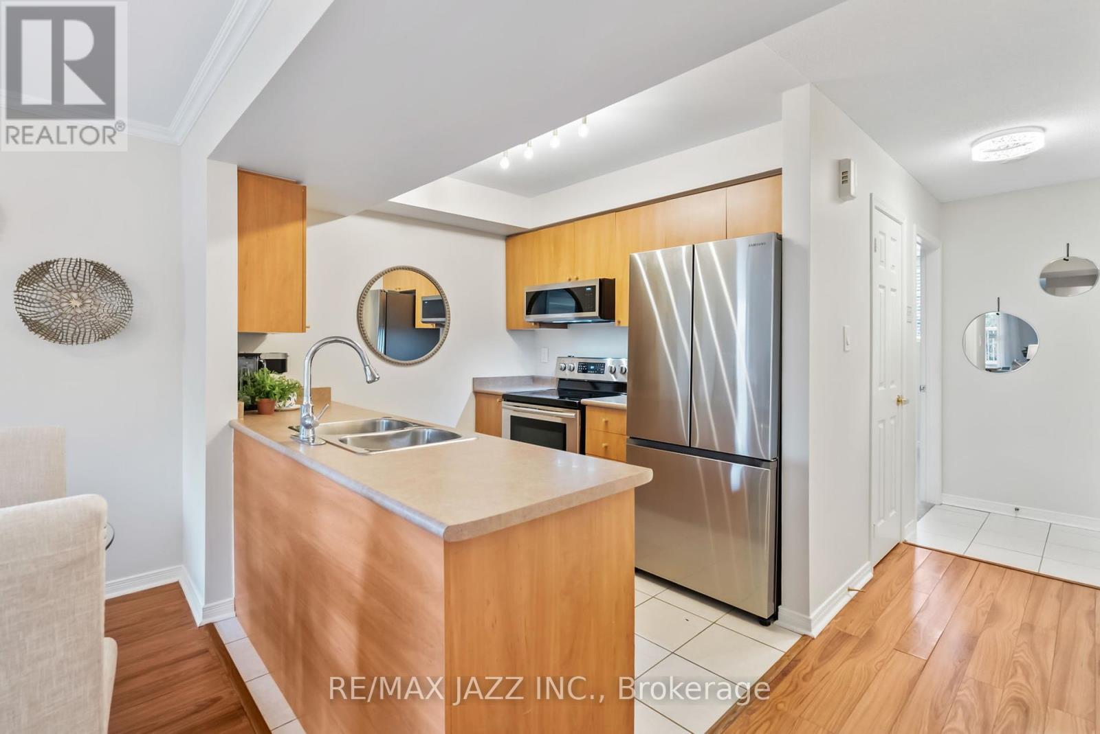 1 - 51 Petra Way, Whitby, Ontario  L1R 0A8 - Photo 10 - E12400783