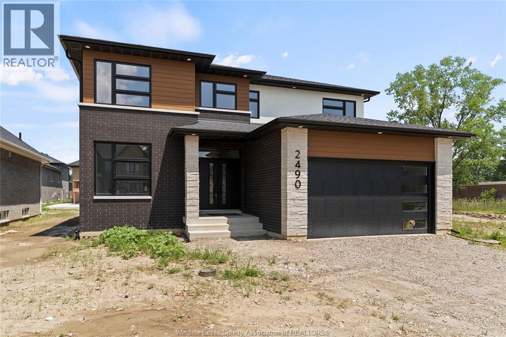 2490 Partington, Windsor, Ontario  N9E 0A9 - Photo 2 - 25023286