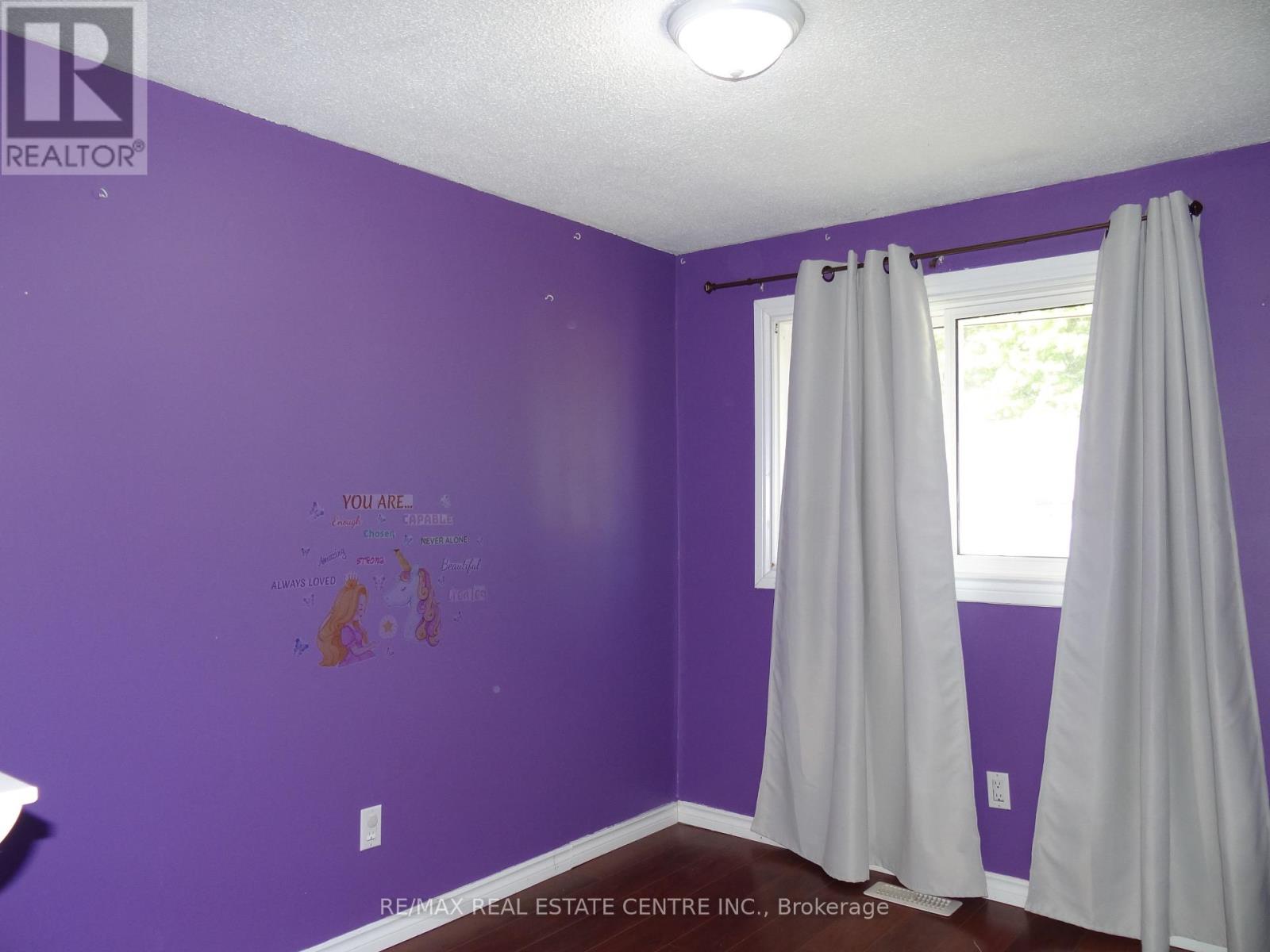 191 Kingham Road, Halton Hills (Ac Acton), Ontario  L7J 2P3 - Photo 18 - W12400317