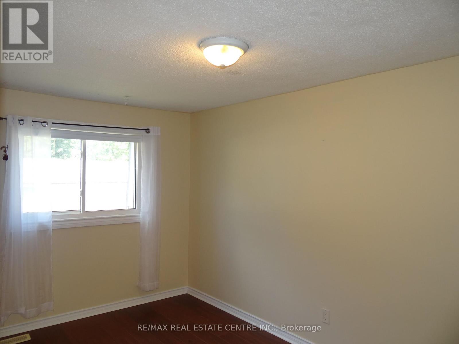 191 Kingham Road, Halton Hills (Ac Acton), Ontario  L7J 2P3 - Photo 17 - W12400317