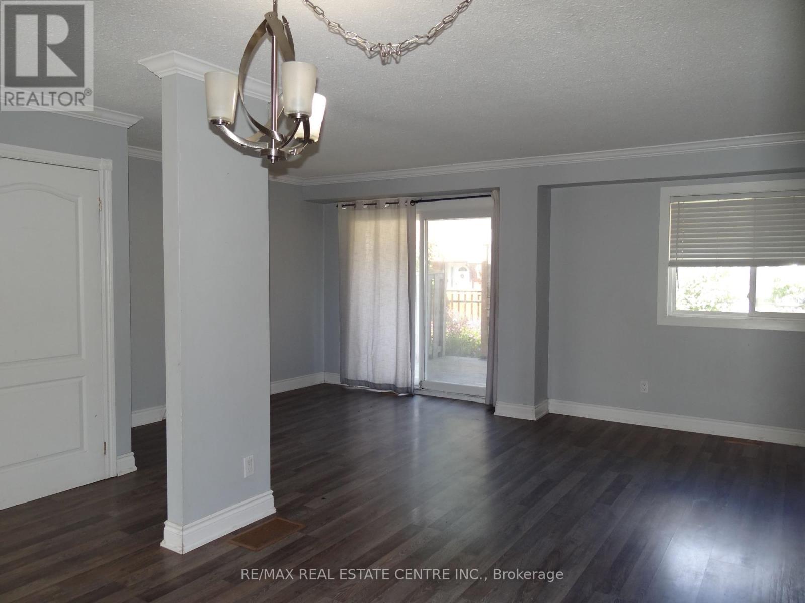 191 Kingham Road, Halton Hills (Ac Acton), Ontario  L7J 2P3 - Photo 11 - W12400317